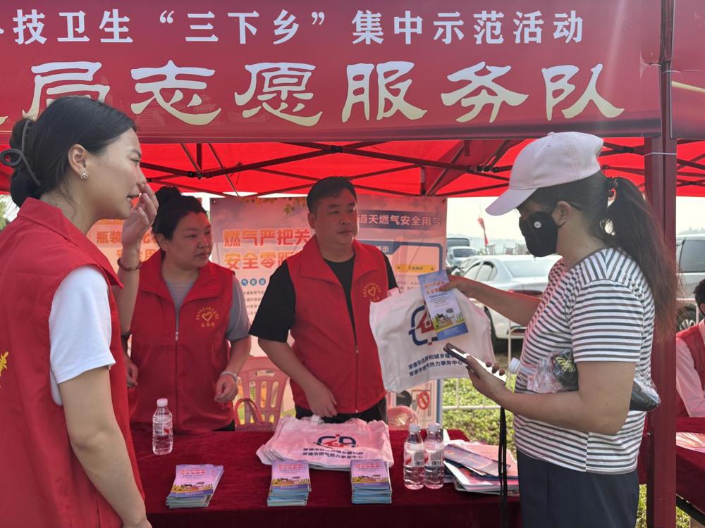 1760479232337861.jpg 1760479232337861.jpg